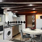Very Charming Apartment Overlooking S Jorge Castel